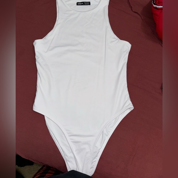 Bodysuits - Picture 3 of 7